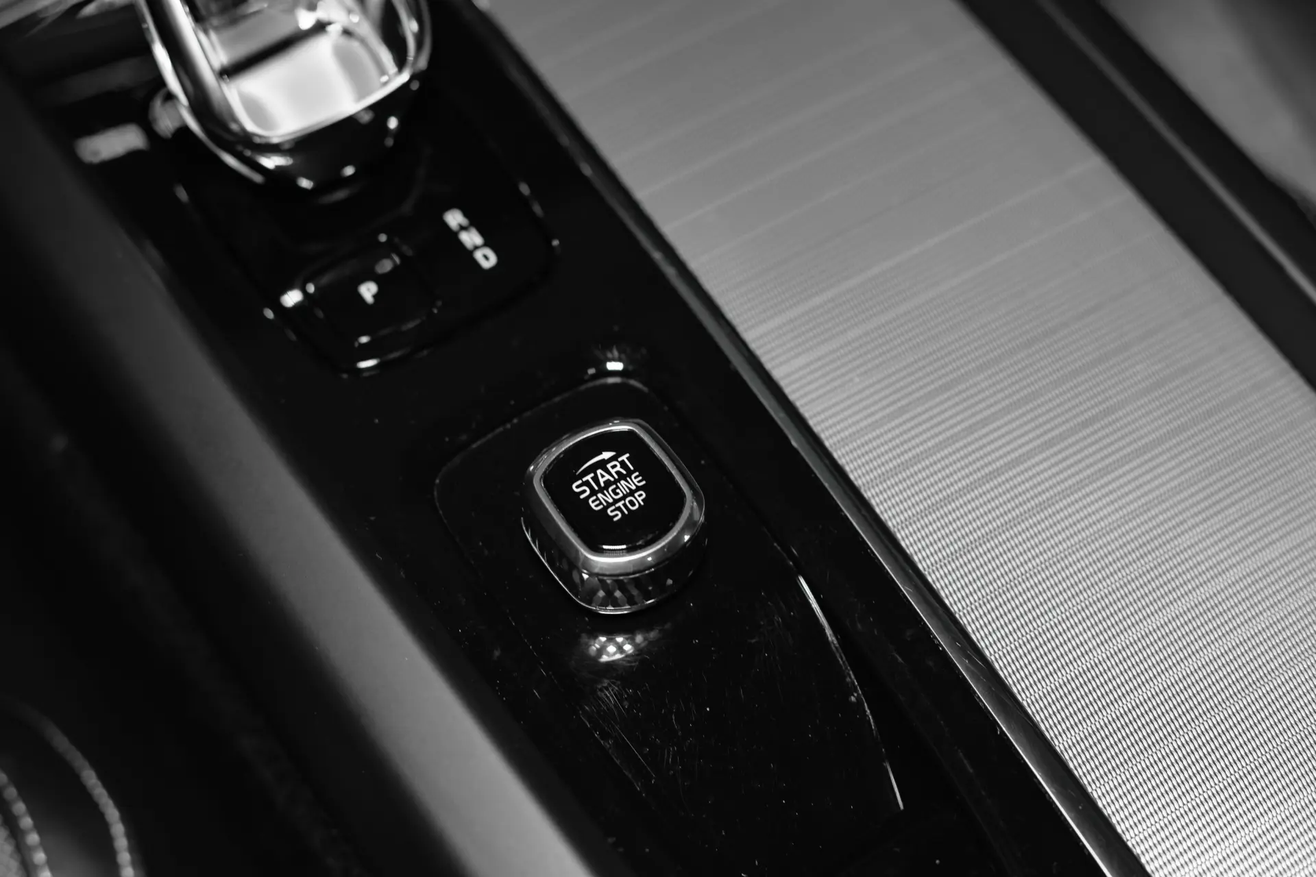 Volvo XC 60 2.0 T6 PHEV Black Edition 31