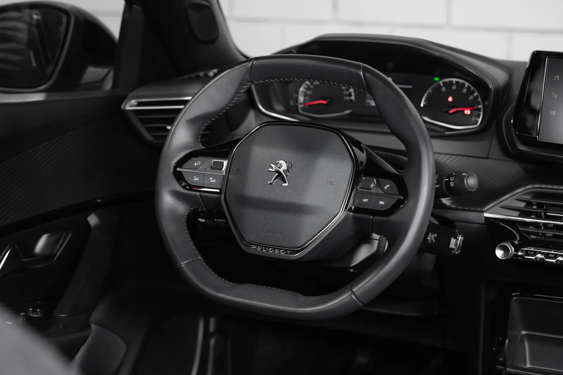 Peugeot 2008 1.2 PureTech Active Pack 5