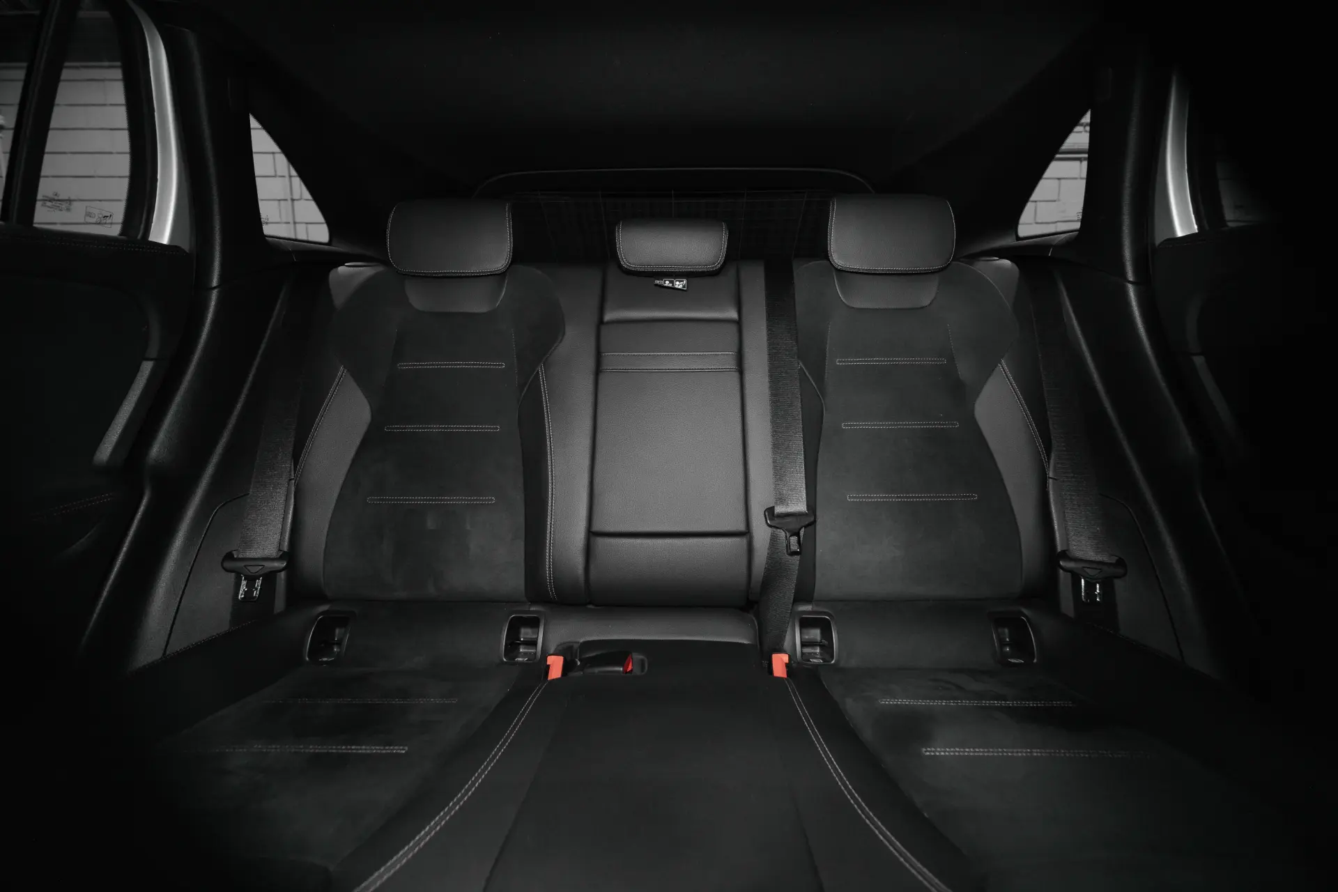 Mercedes-Benz EQA 250 AMG Line 32