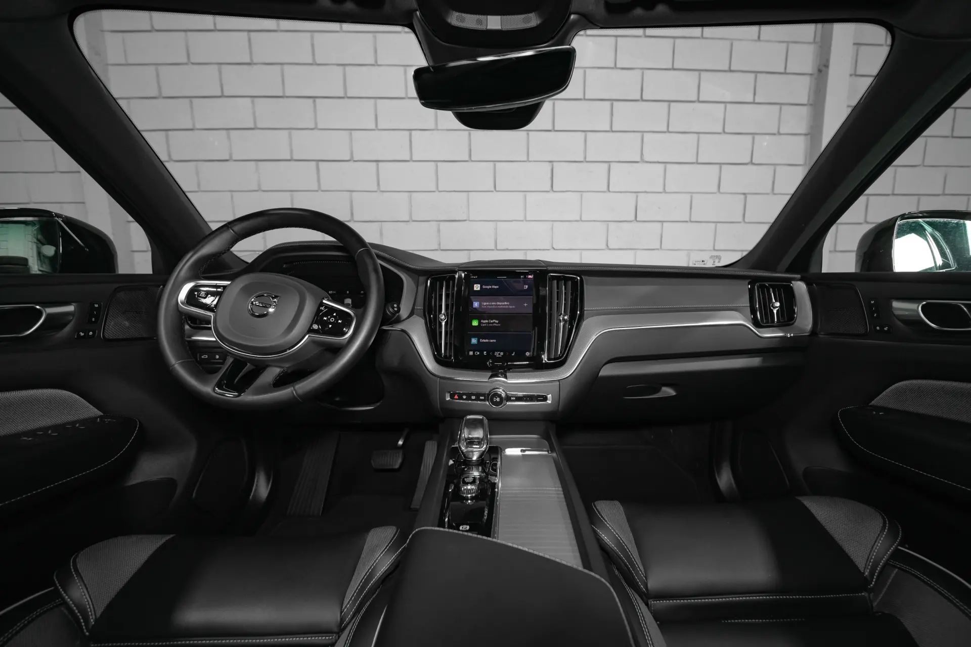 Volvo XC 60 2.0 T6 PHEV Black Edition 35