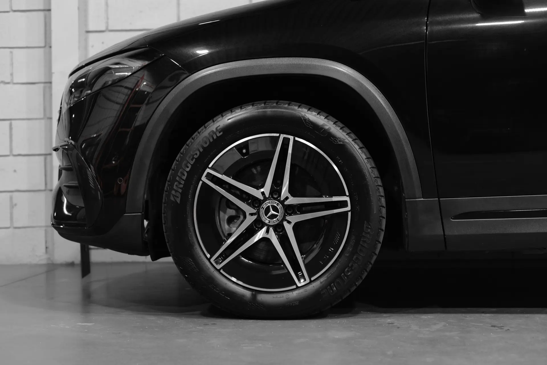 Mercedes-Benz EQA 250 AMG Line 23
