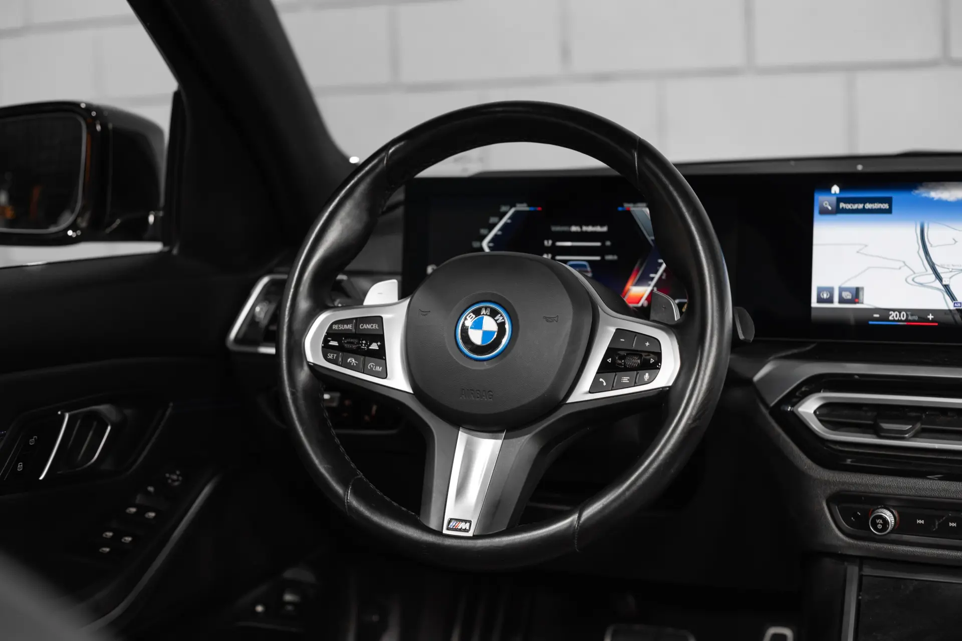 BMW 330 e Pack M Auto 6