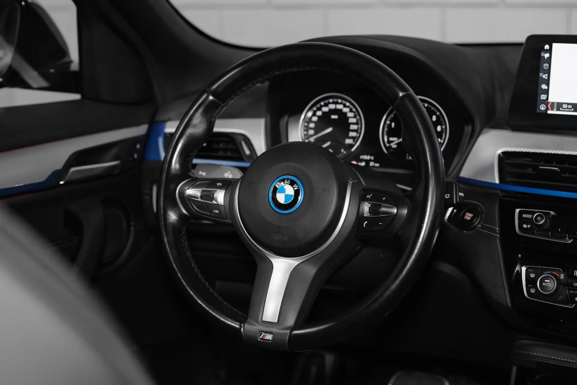 BMW X2 25 e xDrive X Pack M 5