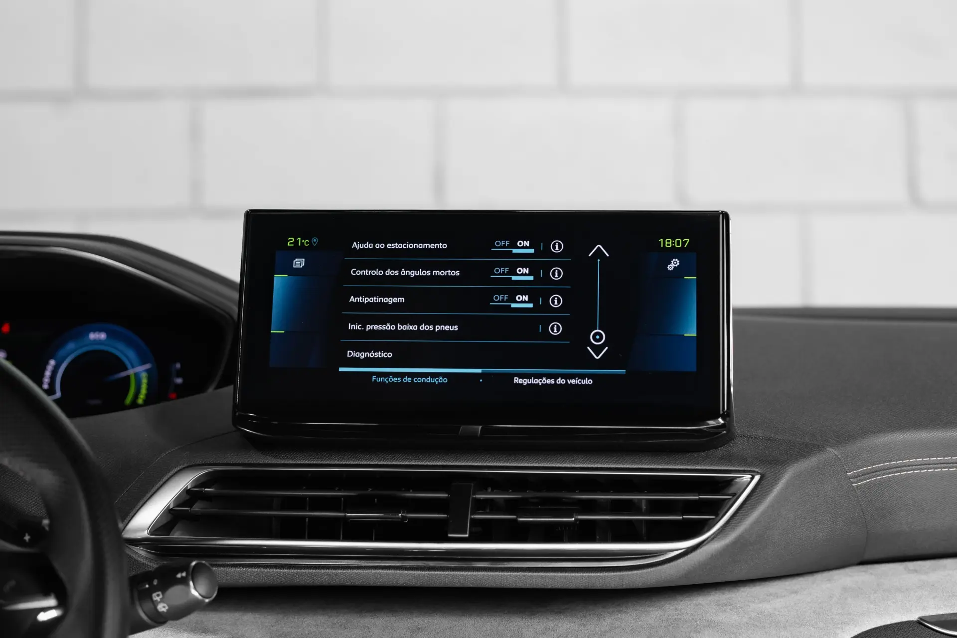 Peugeot 3008 1.6 Hybrid GT e-EAT8 17