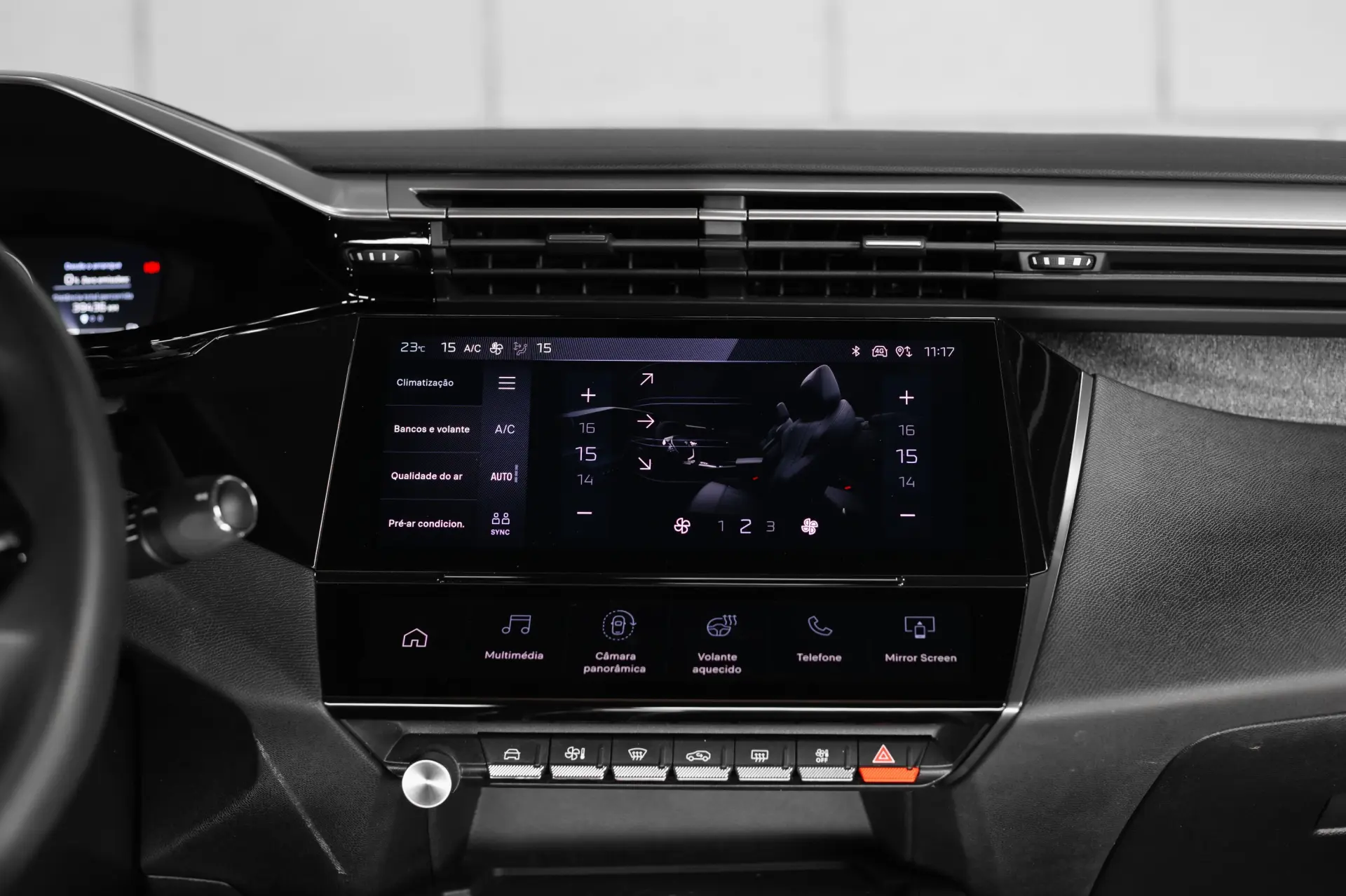 Peugeot 408 1.6 Hybrid Allure e-EAT8 12