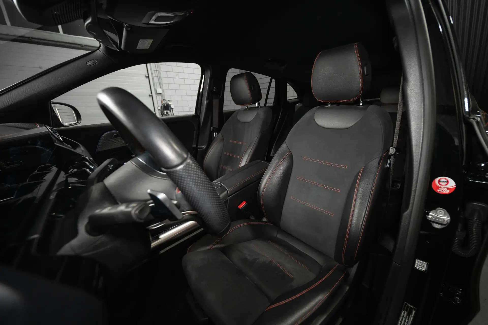 Mercedes-Benz EQA 250 AMG Line 5