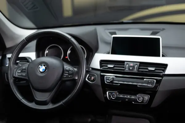 BMW X1 16 d sDrive Advantage Auto 26