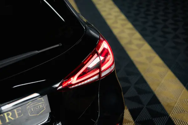 Mercedes-Benz A 250 e 8G-DCT AMG Line Advanced 9