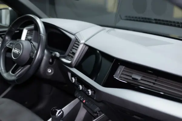 Audi A1 Sportback 25 TFSI S tronic 24