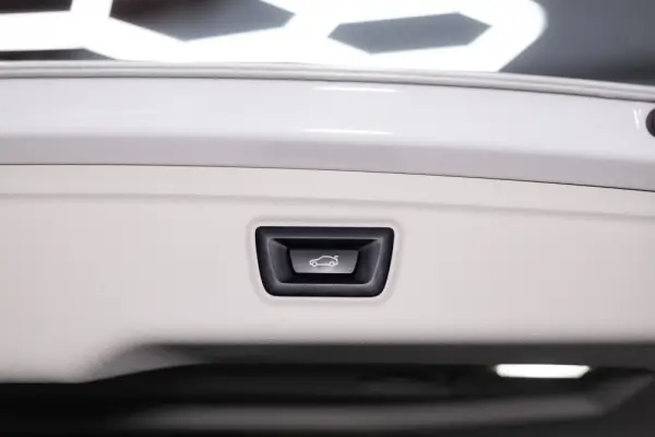 BMW 320 d Line Sport Auto 9