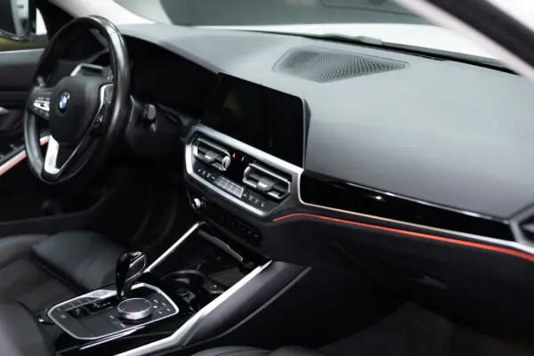 BMW 320 d Line Sport Auto 27