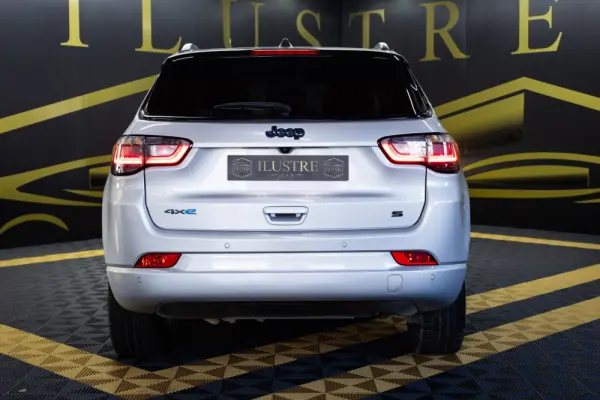 Jeep Compass 1.3 TG S 5