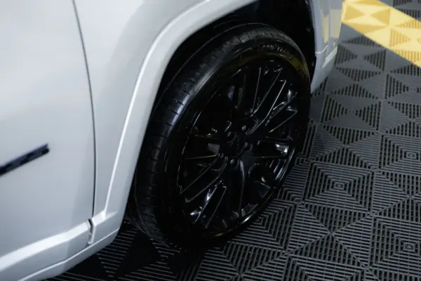 Jeep Compass 1.3 TG S 11