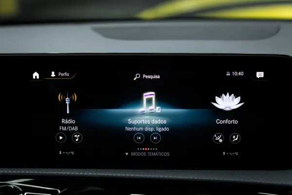 Mercedes-Benz A 180 Limousine d AMG Line Aut. 41