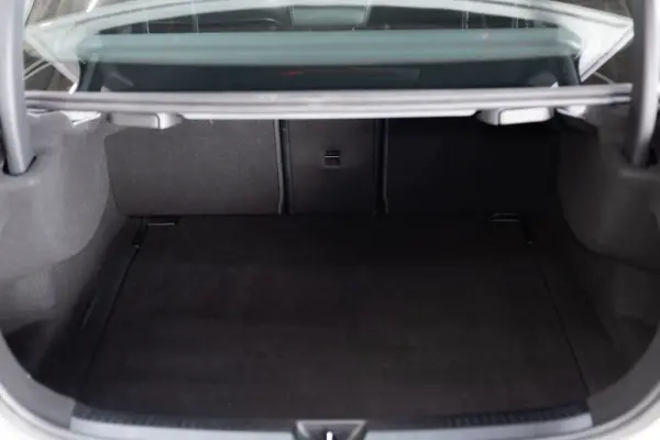 Mercedes-Benz A 180 Limousine d Progressive Aut. 8