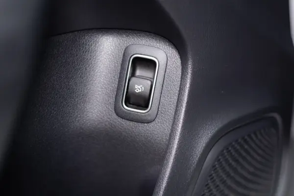 Mercedes-Benz A 180 Limousine d Progressive Aut. 33