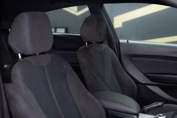 BMW 120 d Pack M Auto 21