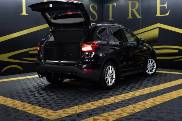 BMW X1 16 d sDrive Line Sport Auto 7