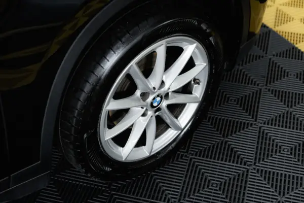 BMW X1 16 d sDrive Line Sport Auto 14