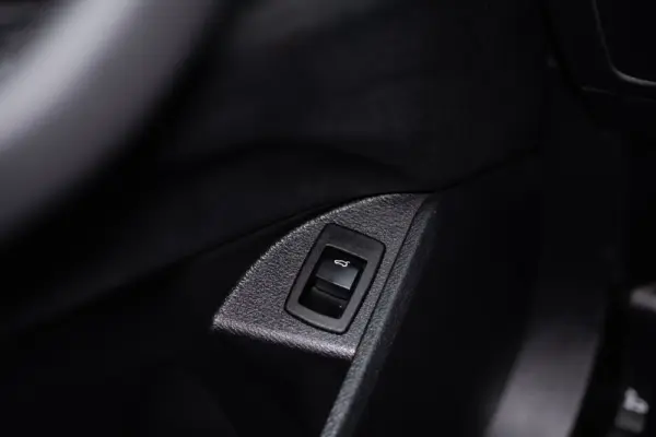 BMW X1 16 d sDrive Line Sport Auto 23