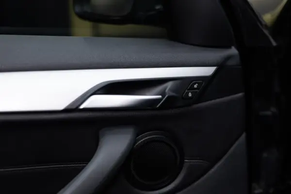 BMW X1 16 d sDrive Line Sport Auto 25