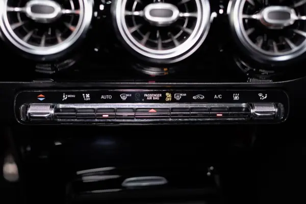 Mercedes-Benz A 250 e 8G-DCT AMG Line Advanced 39