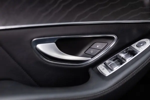 Mercedes-Benz C 220 (BlueTEC) d Station 7G-TRONIC AMG Line 37