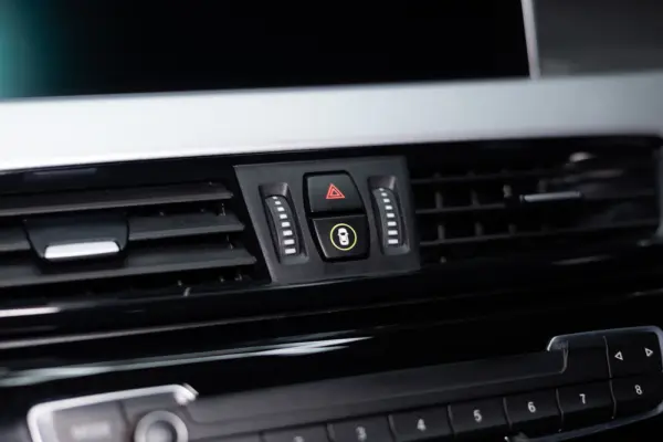 BMW X1 16 d sDrive Line Sport Auto 32