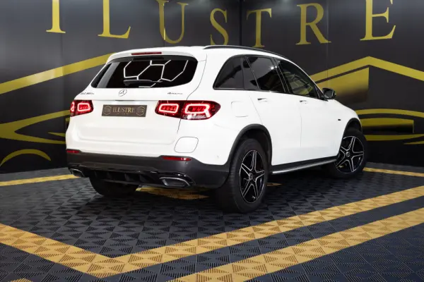 Mercedes-Benz GLC 300 e 4Matic 6