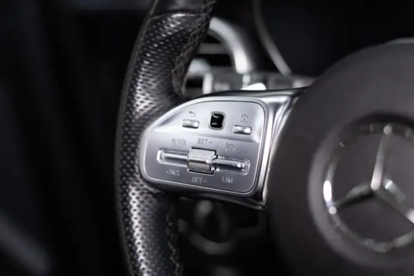 Mercedes-Benz GLC 300 de 4Matic 9G-TRONIC AMG Line 27