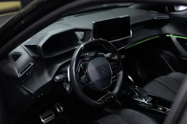 Peugeot 2008 1.5 BlueHDi GT Line EAT8 27