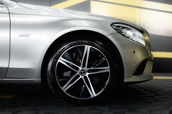 Mercedes-Benz C 300 de T 9G-TRONIC Avantgarde 15
