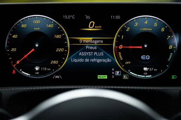 Mercedes-Benz A 250 e Progressive 44