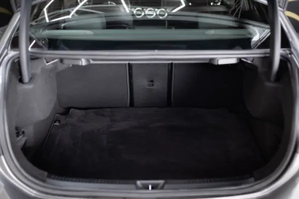 Mercedes-Benz A 180 Limousine d Progressive Aut. 8