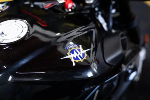 MV Agusta Brutale R 21
