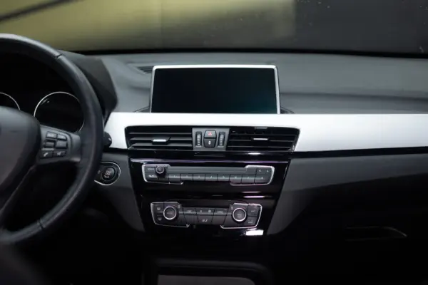 BMW X1 16 d sDrive Line Sport Auto 24