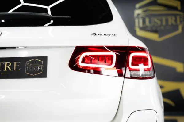 Mercedes-Benz GLC 300 e 4Matic 9