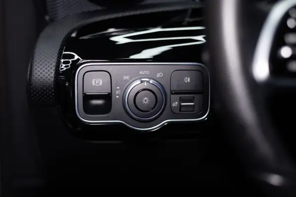 Mercedes-Benz A 250 e Progressive 29