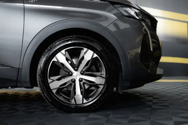 Peugeot 5008 1.5 BlueHDi GT Line J19 EAT8 11