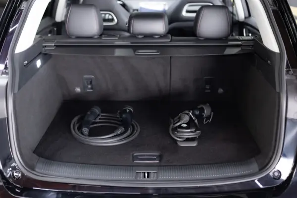 MG EHS 1.5 T-GDI Plug-in Hybrid Luxury 8