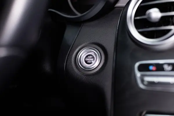 Mercedes-Benz C 300 de T 9G-TRONIC Avantgarde 33