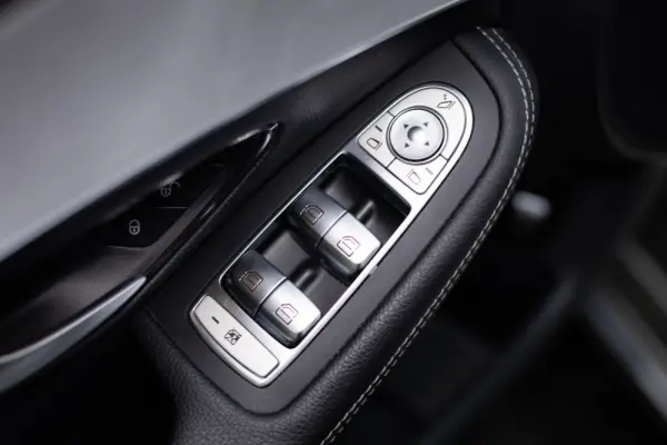 Mercedes-Benz C 300 de T 9G-TRONIC Avantgarde 35