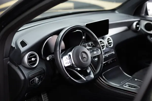 Mercedes-Benz GLC 300 de 4Matic 9G-TRONIC AMG Line 24