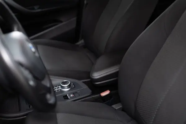 BMW X1 16 d sDrive Advantage Auto 44