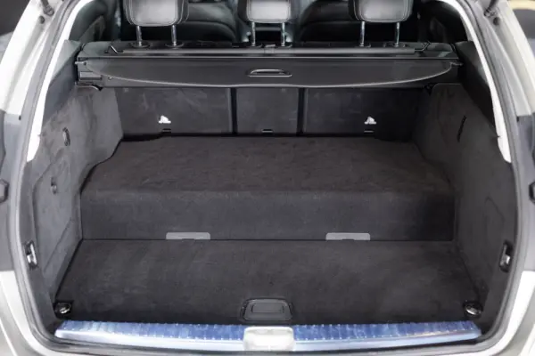 Mercedes-Benz C 300 de T 9G-TRONIC Avantgarde 8