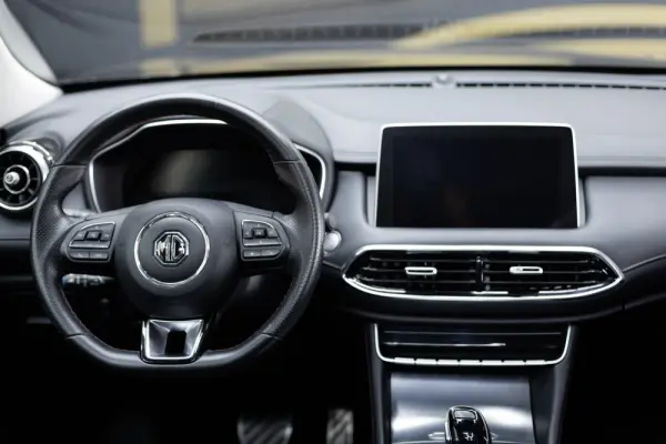 MG EHS 1.5 T-GDI Plug-in Hybrid Luxury 24