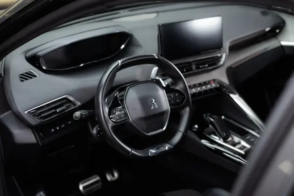 Peugeot 5008 1.5 BlueHDi GT Line J19 EAT8 29