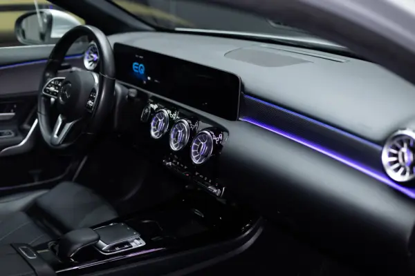 Mercedes-Benz A 250 e Progressive 22