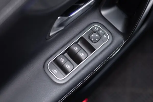 Mercedes-Benz CLA 250 e 8G-DCT Progressive Line Advanced 34