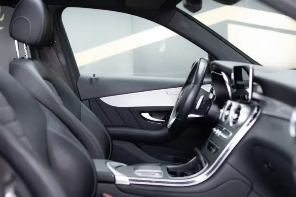 Mercedes-Benz GLC 300 e 4Matic 18